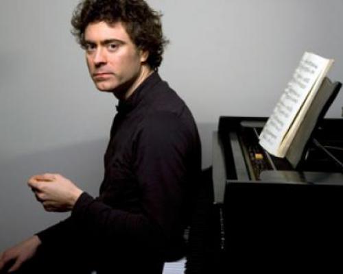 Paul Lewis